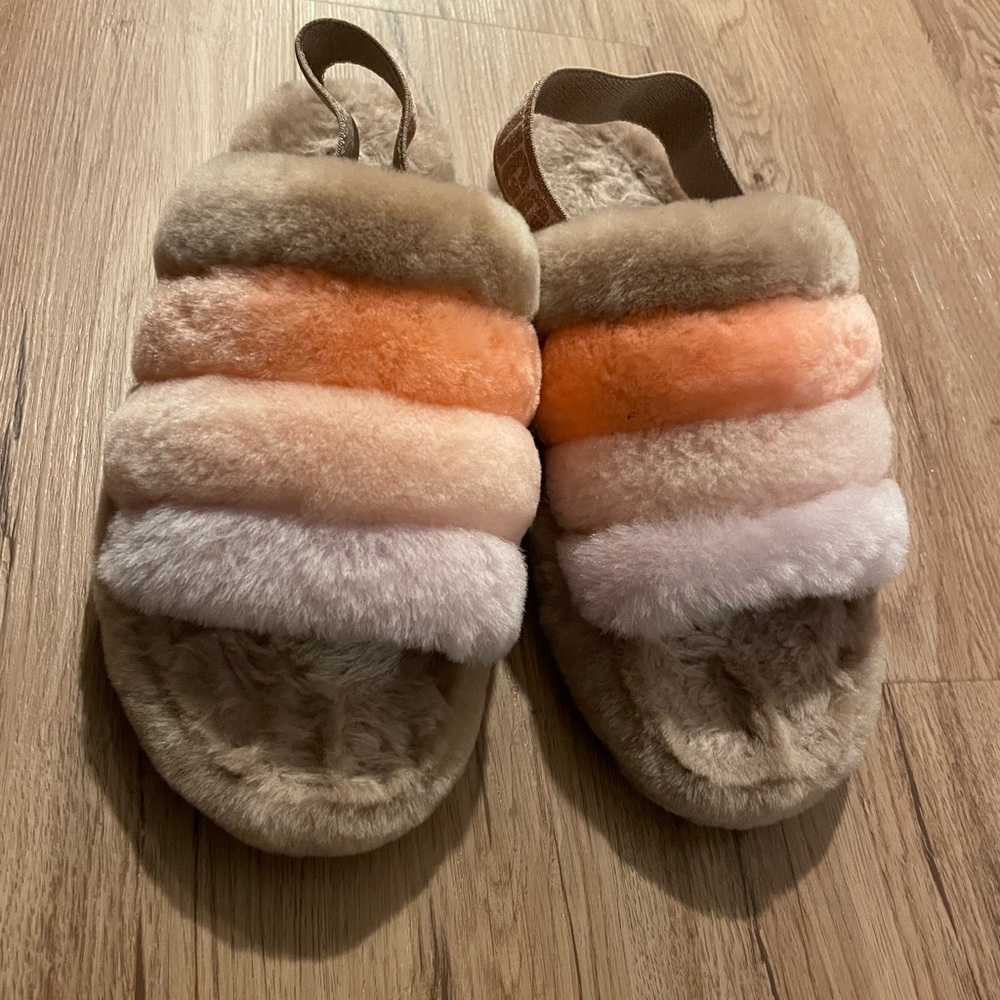 UGG Fluff Yea Slide in Beachwood Multi (peach colored) size 7